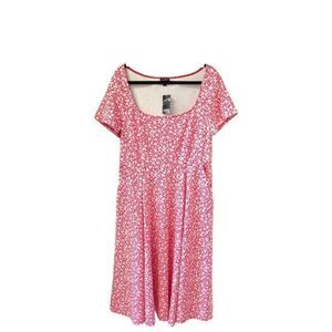 Torrid PLUS SIZE  Women's Beautiful Floral Midi Skater Dress.